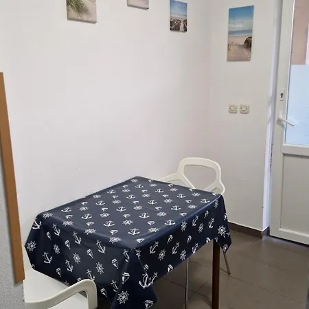 Miro אומיסאליי