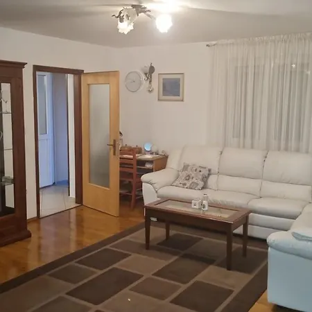 Miro شقة Omišalj